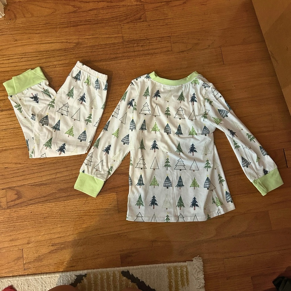Kids bamboo Pajamas with Tree Print - Green and Blue
